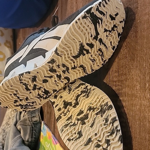 Reebok men's size 6 1/2 - Picture 2 of 4